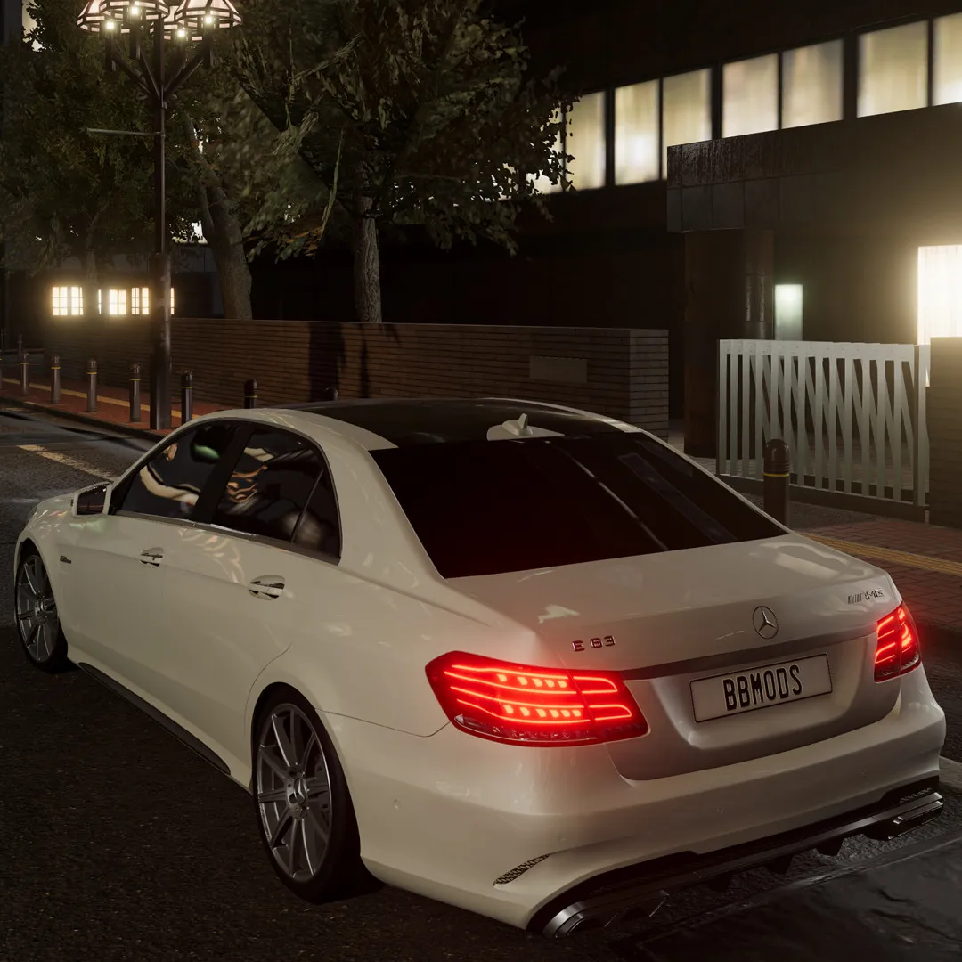Mercedes-Benz W212 '9-'15 + AMG image 3